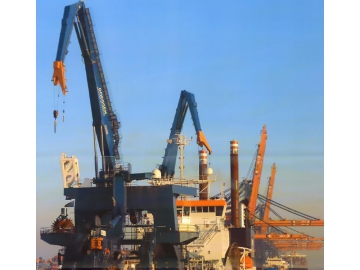 Offshore-Einrichtung für Betrieb und Wartung von Bagger