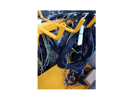 PET Geflechtschlauch mit Klettverschluss (Kabelschutz)