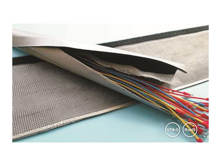 Geflechtschlauch für Kabel mit Klettverschluss                      (EMI Shielding Magic Tube)