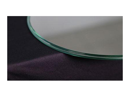 Badspiegel mit unregelmässiger Form