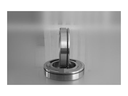 Rillenkugellager mit Ringnut