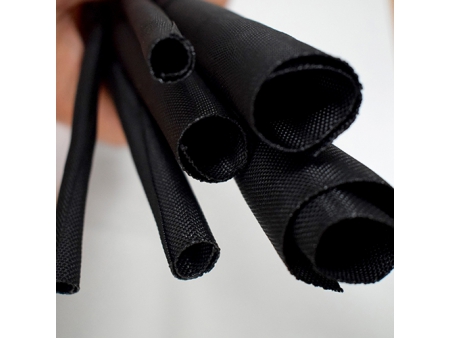 Geflechtschlauch, selbstschließend