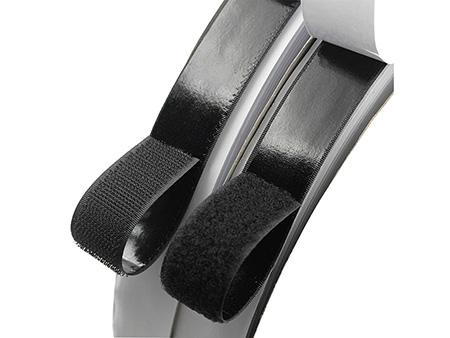 Klettband mit glatter Rückseite