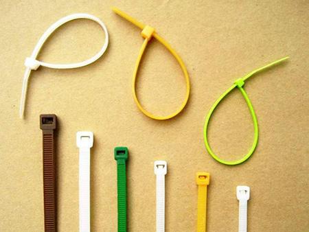 Kunststoff Kabelbinder